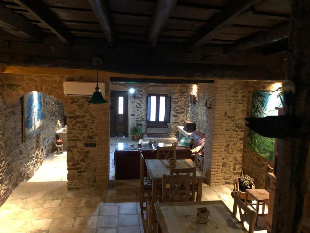 Casa Rural La Moraquintana Villa Santibanez el Bajo Luaran gambar