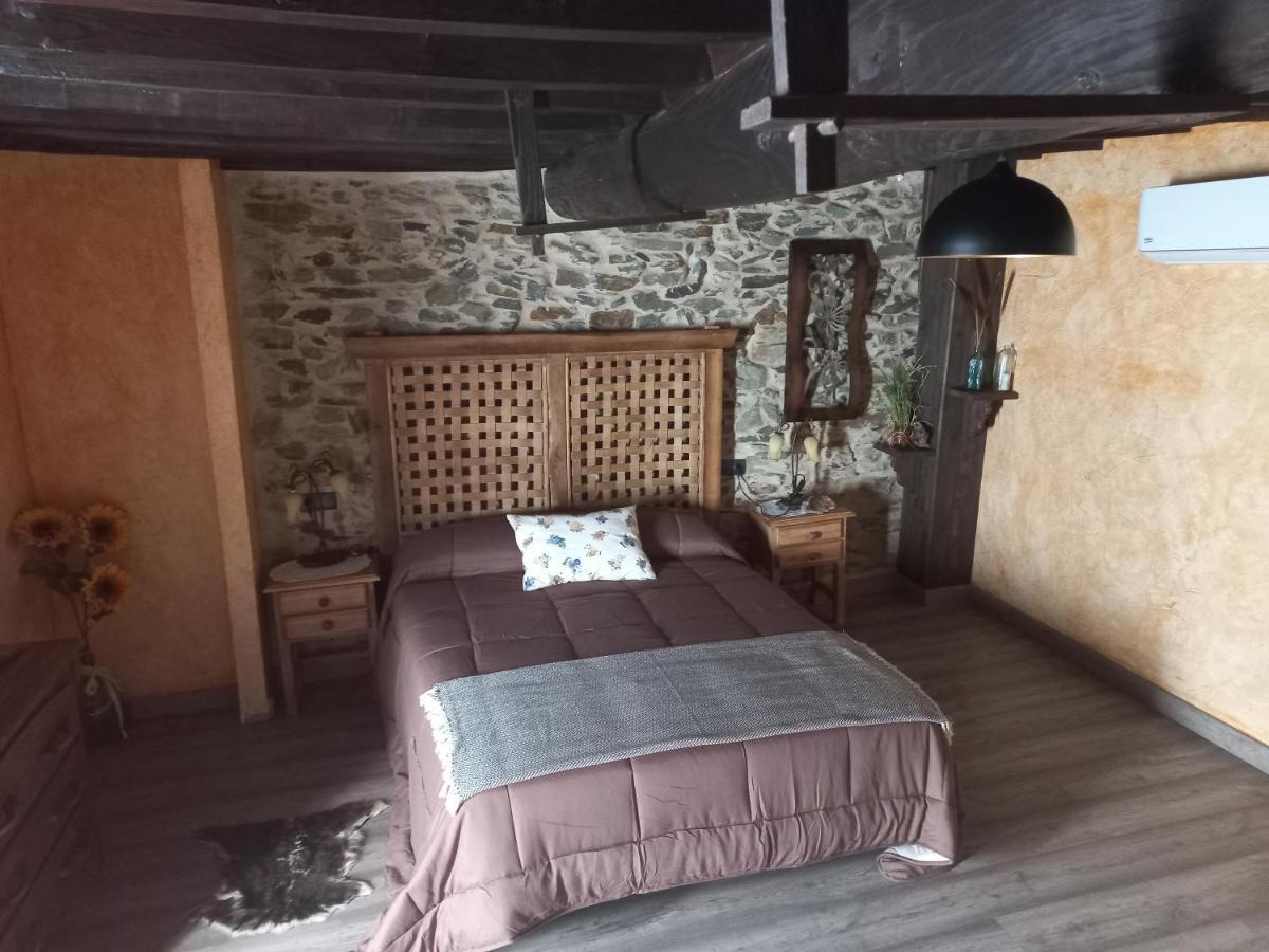 Casa Rural La Moraquintana Villa Santibanez el Bajo Luaran gambar