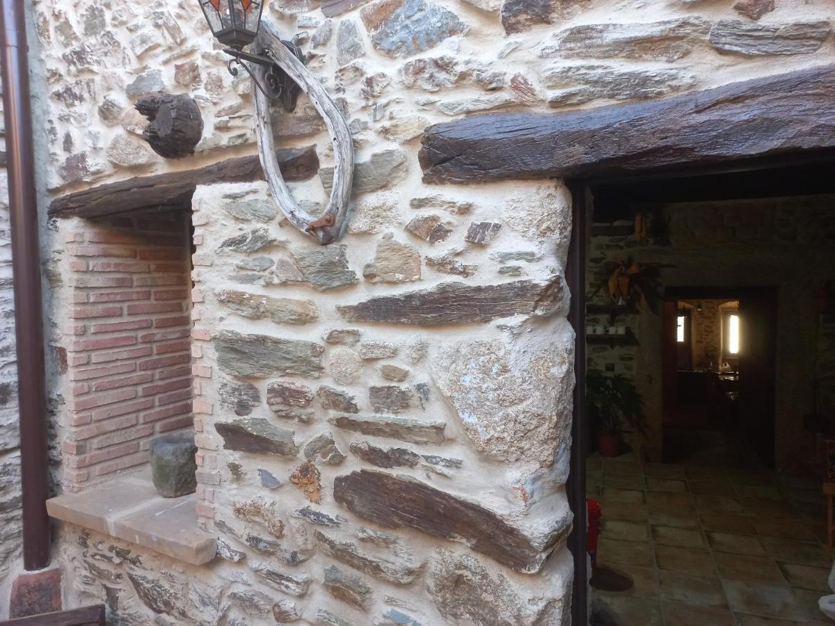 Casa Rural La Moraquintana Villa Santibanez el Bajo Luaran gambar