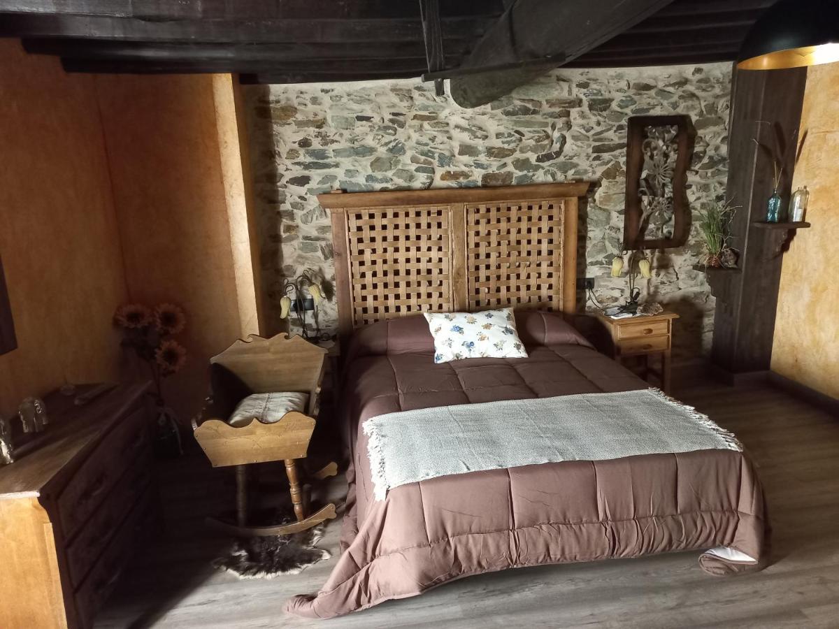 Casa Rural La Moraquintana Villa Santibanez el Bajo Luaran gambar