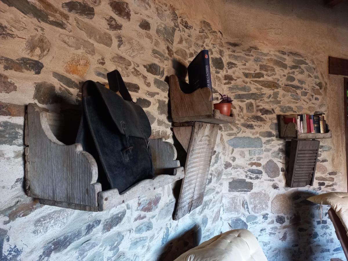 Casa Rural La Moraquintana Villa Santibanez el Bajo Luaran gambar