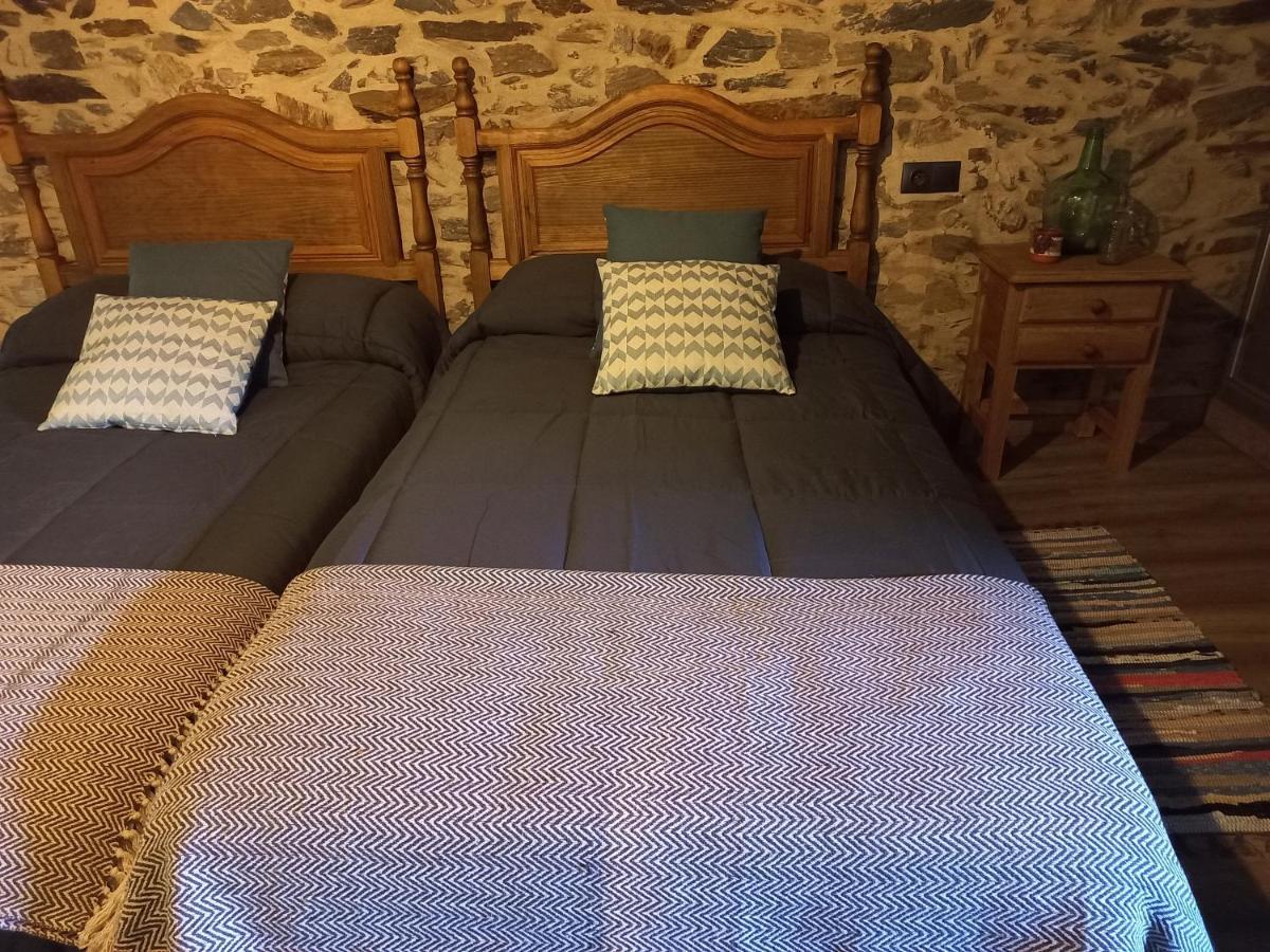Casa Rural La Moraquintana Villa Santibanez el Bajo Luaran gambar